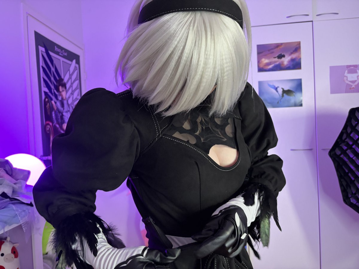 mooshyqq's tweet photo. today was a good cosplay day :3 filmed bunch of content https://t.co/xhuf52Q5HV