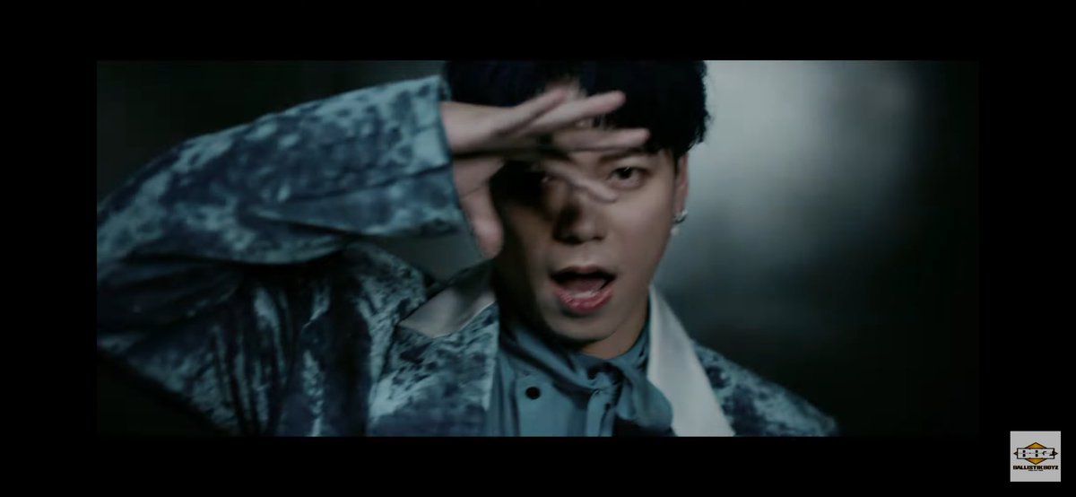 rmy_ex_tribe's tweet photo. たぎるBlood  Open Your eyes
ってよしくんが歌ってるとこ最高にかっこいい
(歌詞間違ってたらごめんなさい) https://t.co/iBbeewzVMy