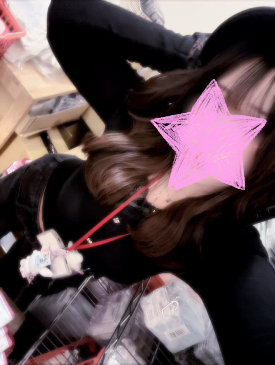 x06_same's tweet photo. おれ！はたち！みんなプレゼントありがと😿こんなに貰ったの始めてすぎて嬉しい🐱 https://t.co/8O6wpCEYJI