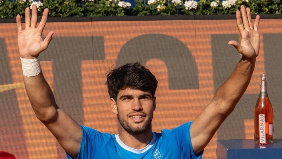 alcarazzupdates's tweet photo. According to @laverdad_es, Alcaraz will undergo a final medical exam this Friday 🤔🗞️

 If cleared, he’ll start a minipreseason at his academy next Monday, returning to 100% training intensity🍁

So far, all hitting sessions have been tests to see how the fibrocartilage responds https://t.co/RGz55S0o48