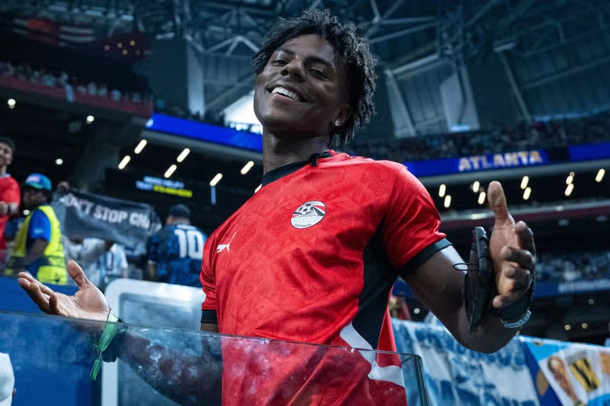 MirrorUSSports's tweet photo. IShowSpeed faces alleged racist abuse at World Cup as FIFA launches investigation

https://t.co/E6Gp1as5SA https://t.co/awjdbpJ8tp