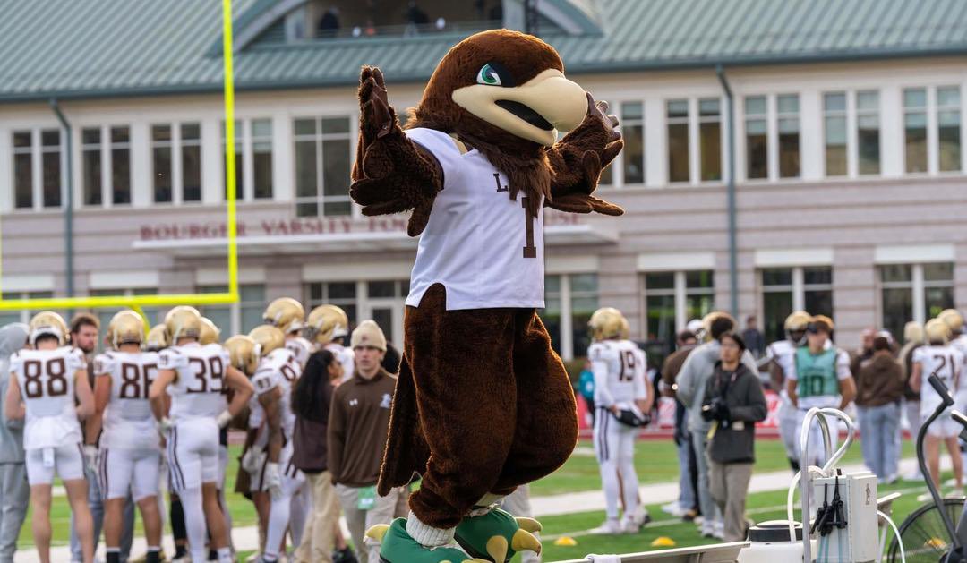 tiger__xiong's tweet photo. After a great conversation with Coach @jeffcomissiong and Coach Nagy, I am beyond grateful to say that I have received a D1 offer from Lehigh University!!

@GIfootballChris @GridironImports @Coach_Boria @GardnerCousins1 @CoachJoeRafter @NE6FB_Recruits https://t.co/x3MDyg9A4K