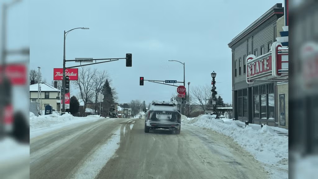wdiowirt's tweet photo. Temporary traffic changes coming to Ely's two traffic light intersections this summer. As they did this past winter, MnDOT will be testing all-way stops.
https://t.co/RZx0GI8IGA https://t.co/6cQrrmouh5