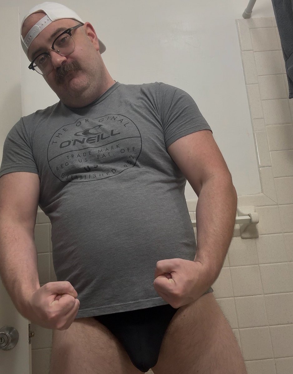 beartender22's tweet photo. Shirt on. Pants off. Dads got his own dress code. #gaydaddy #daddybear #beardaddy #zaddy #dilf #gayolder #gaydad #hotdilf #nsfw https://t.co/RWPBEsAY5W