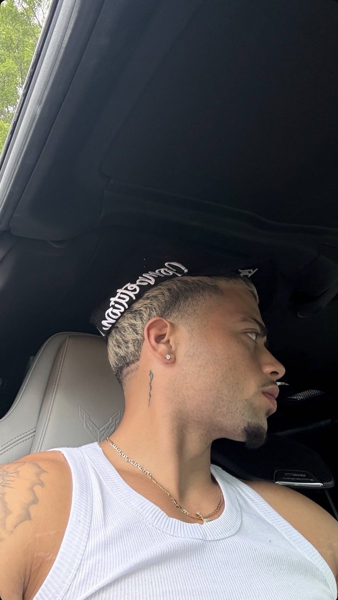 elitebadguys's tweet photo. Willy https://t.co/Woqj7UnIJa
