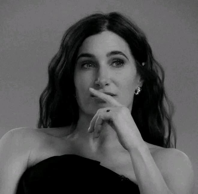 soph_hahn's tweet photo. Kathryn Hahn I miss you! 

😩 https://t.co/cKPHPbbeT3