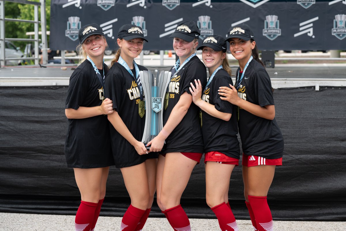 MIHawks1974's tweet photo. One final time together as Hawks - and they leave as National Champions 🏆

For many of these players, this was the end of a long journey with the club.

What a way to finish.

#MIHawksSC #NationalChampions #HawksFamily https://t.co/xZobccM6V4
