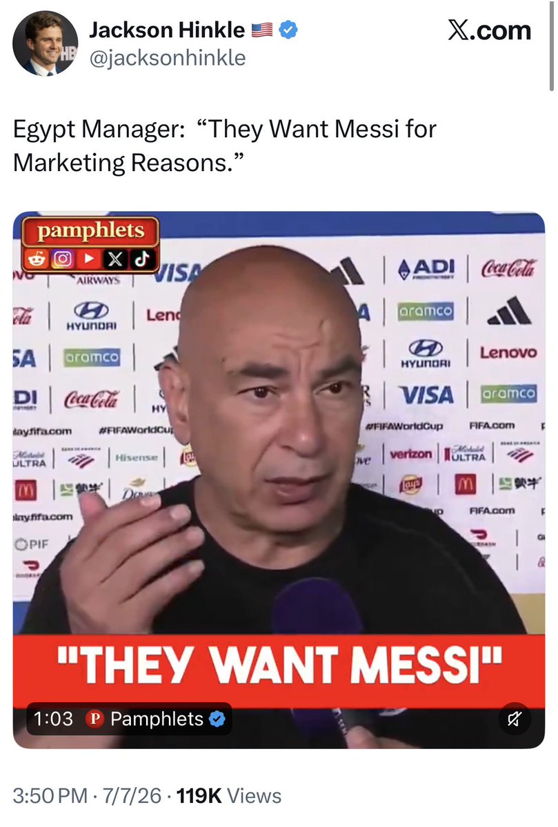 EYakoby's tweet photo. The difference between Mo Salah and the Egyptian coach.

One is pure class, the other is a sore loser. https://t.co/9BchPxO84V