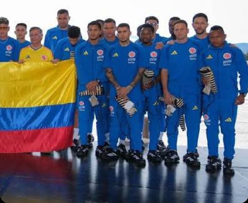 CelsoTeteC's tweet photo. Van a regresar con la misma cara de aburridos. Gracias, guerreros. https://t.co/MG7J0IJKAH