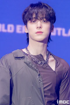[آراء الكوريين] انفصال يونهو من فرقة ايتيز ATEEZ عن حبيبته