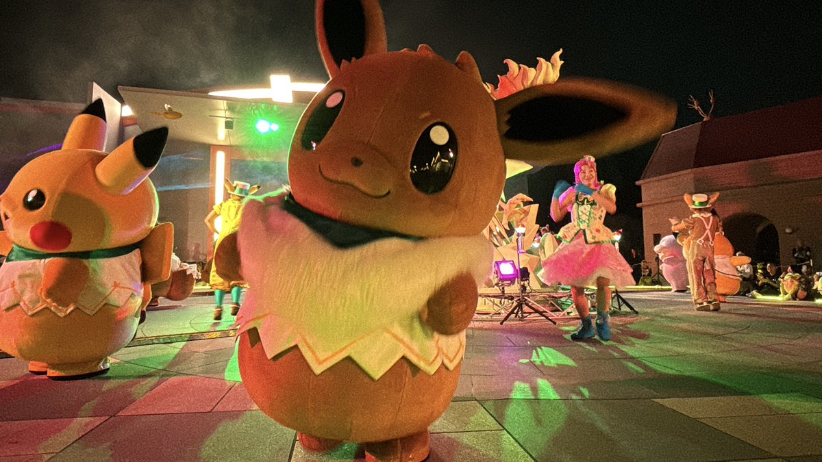 piiikaaa11's tweet photo. ピカブイナイトカーニバル⚡️o'ᆺ'o⚡️
メインエリアは座れなかった😭 https://t.co/OPhNNZt7SO