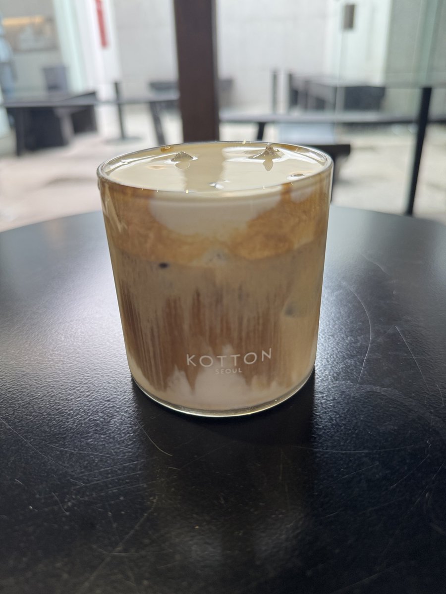 jonahsanders33's tweet photo. Thank you to everyone who reached out – we’re overwhelmed by interest in our happy hour tomorrow and unfortunately cannot accommodate everyone. 

If you still want to connect, we’d love to grab coffee sometime during the rest of the conference! Feel free to DM me☕️

#icml https://t.co/isQoCxdLzf