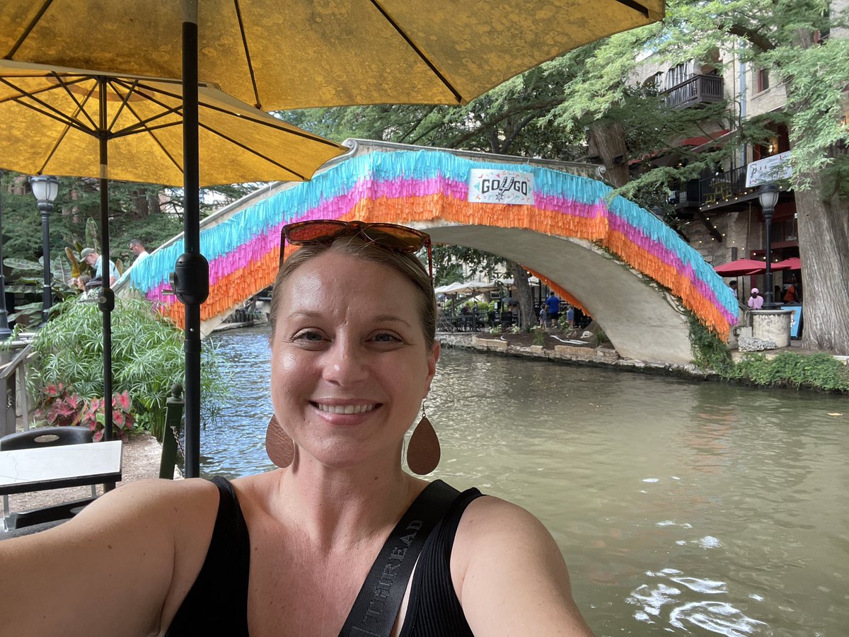 BlountC1802's tweet photo. #SkyhawkPride #SkyhawkSummer #riverwalk https://t.co/Iku8C5cyCI