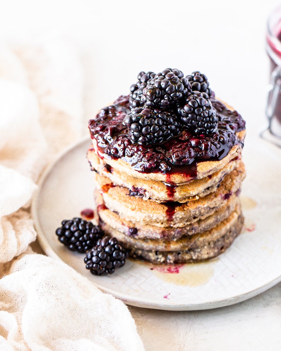 oregonberries's tweet photo. These amazing Blackberry Pancakes by @bakeritablog  are made quickly &amp; easily in the blender and are loaded with @BobsRedMill rolled oats &amp; Oregon blackberries! Nutritious &amp; delicious, a great way to start your day.

https://t.co/XsKNgKwUZK

#oregonberries #blackberries #pancakes https://t.co/ifqs0Hegvr
