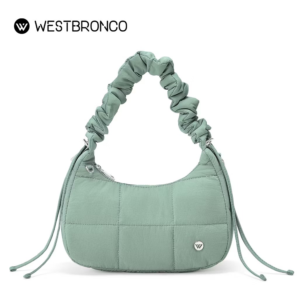 rosigustiani's tweet photo. Aku nemu tas LUCU BGTTT😍🤏
 bisa dipake 3 CARA:
-Shoulderbag
-Slingbag
-Handbag
Namanya Puffer Tavie Bag🎀 https://t.co/7LYmWdT2WC