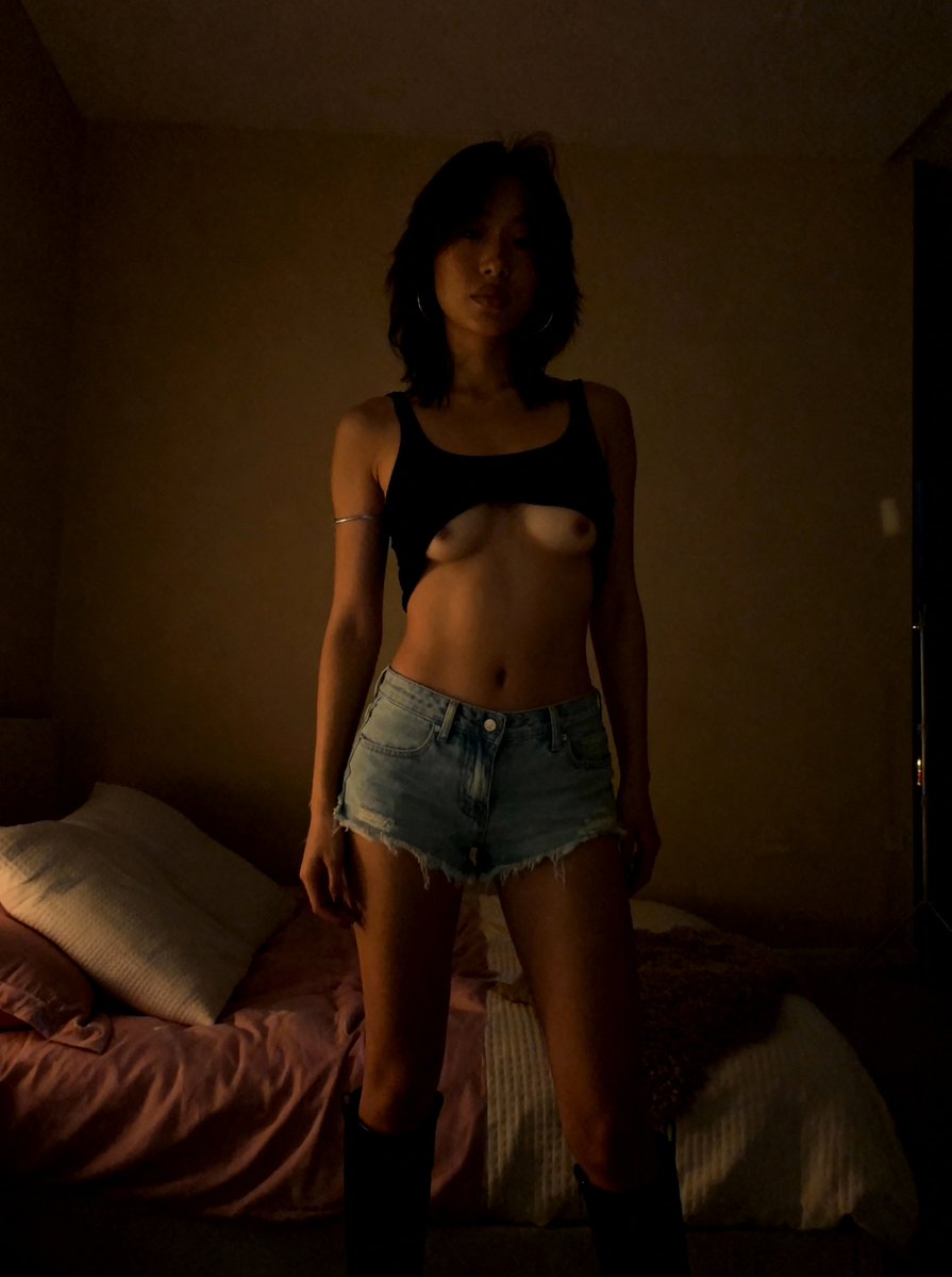 5OjCK0dJnA8r4rV's tweet photo. needa vibe rn, slide thru my Tele — ffionamorgan https://t.co/4AHqODFgcZ