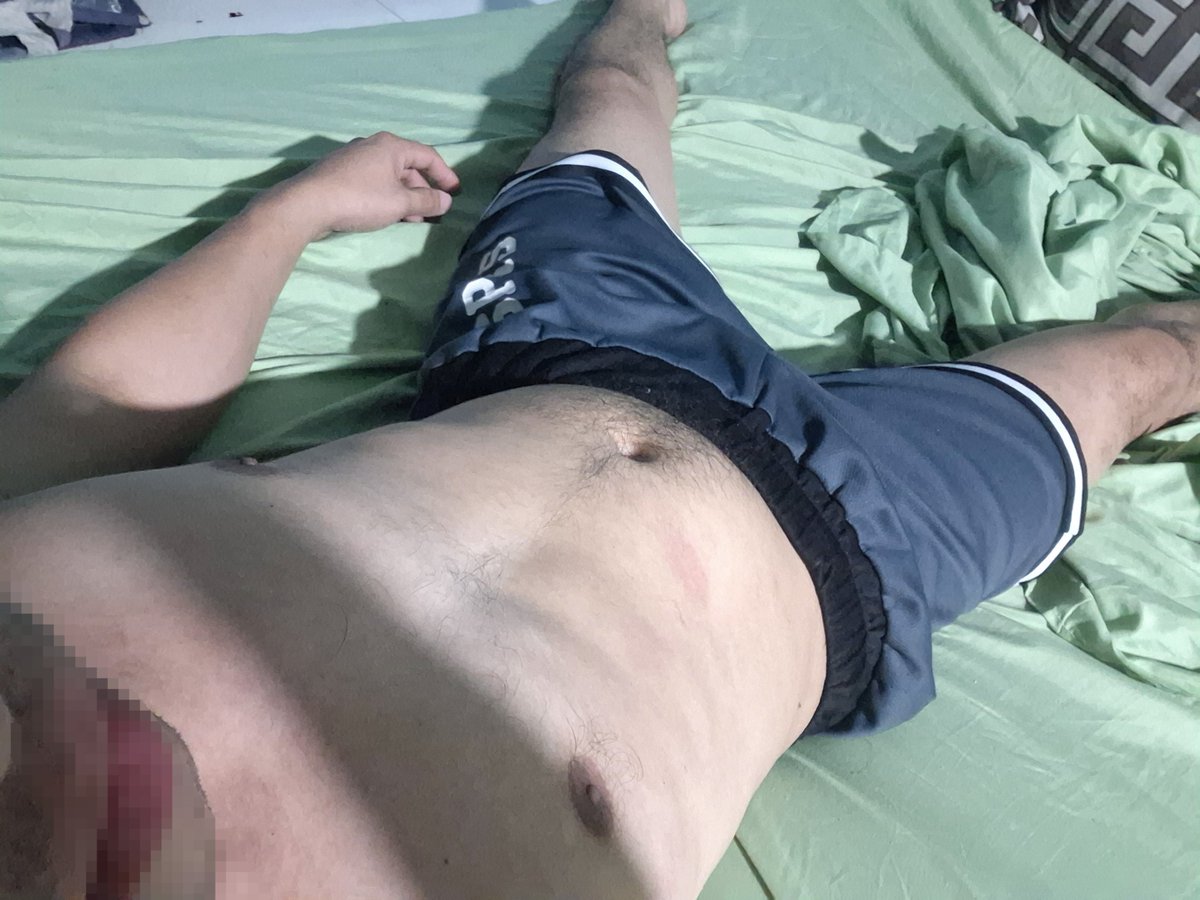 Kin2x1's tweet photo. Malamig na umaga
#lami
#iyot
#hardmorning https://t.co/hSBiaDzx7D