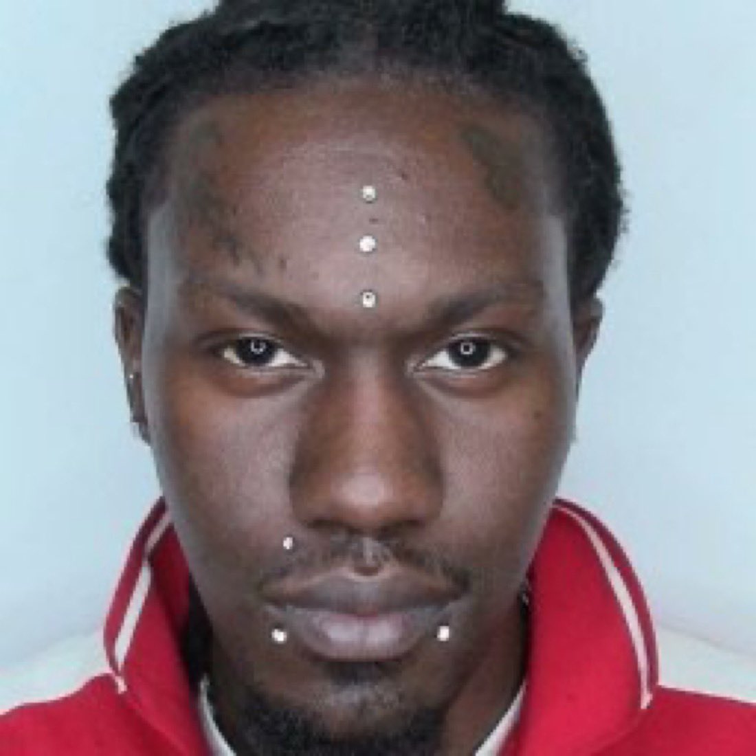 00z3r's tweet photo. When ya tip touch the toilet bowl https://t.co/dMV6oT5MPb