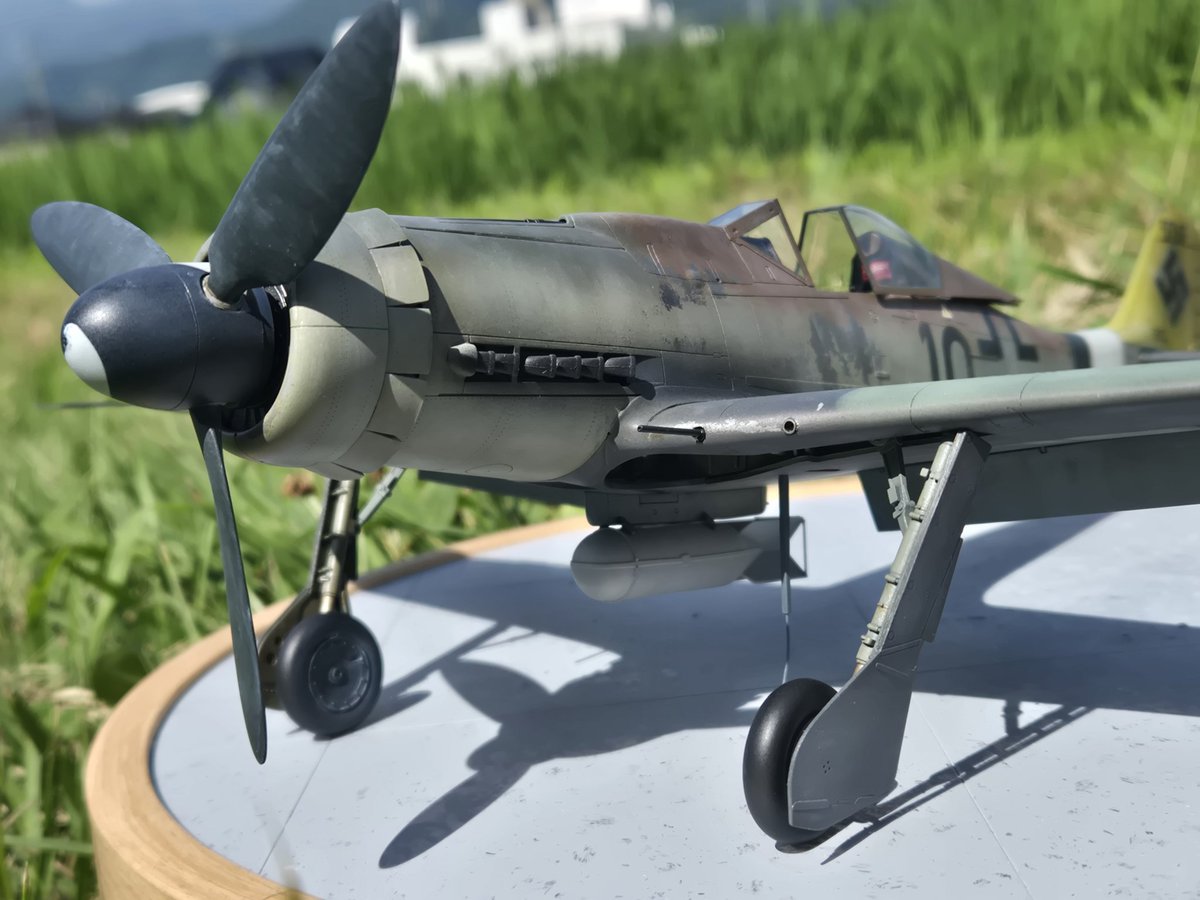 yym1341's tweet photo. 進捗
98%くらいで形になったので自然光で
あとはシートベルト、ブレーキホース、アンテナ線だけ追加して完成にしたい https://t.co/m0ou7mtLpH