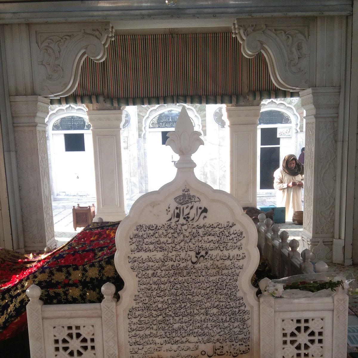 mo_aahmed's tweet photo. reminiscing about when I went for a casual post Fajr walk which ended hours later sitting beside the blessed grave of Peer Mehr Ali Shah r.h https://t.co/eSa0QktkqU