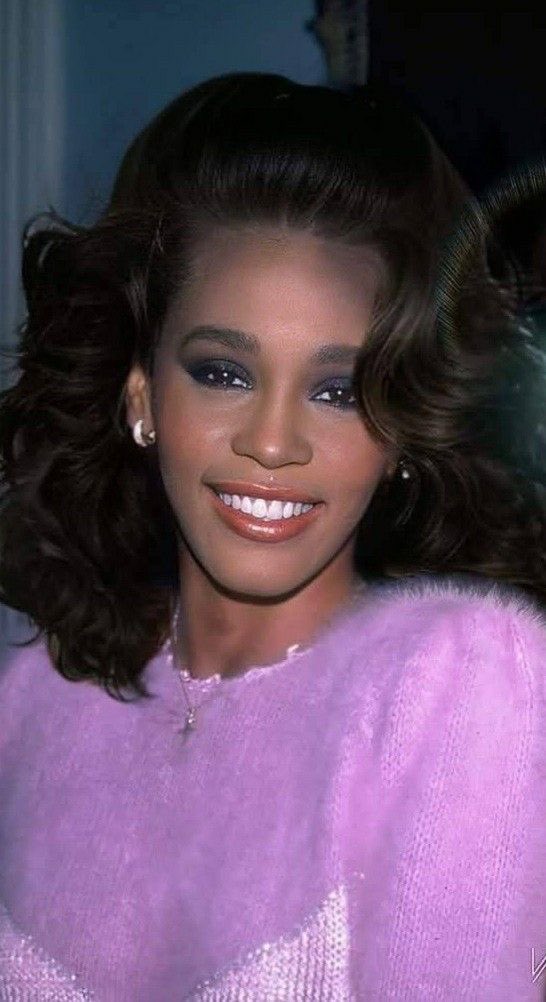 filmsbratz's tweet photo. — whitney houston is the epitome of an 80s barbie doll 👩🏾ྀིྀིྀིྀིྀི ⊹ ࣪ ˖ ꒰ঌ ໒꒱💗💅🏾🛼 https://t.co/vqlF9FD8DR