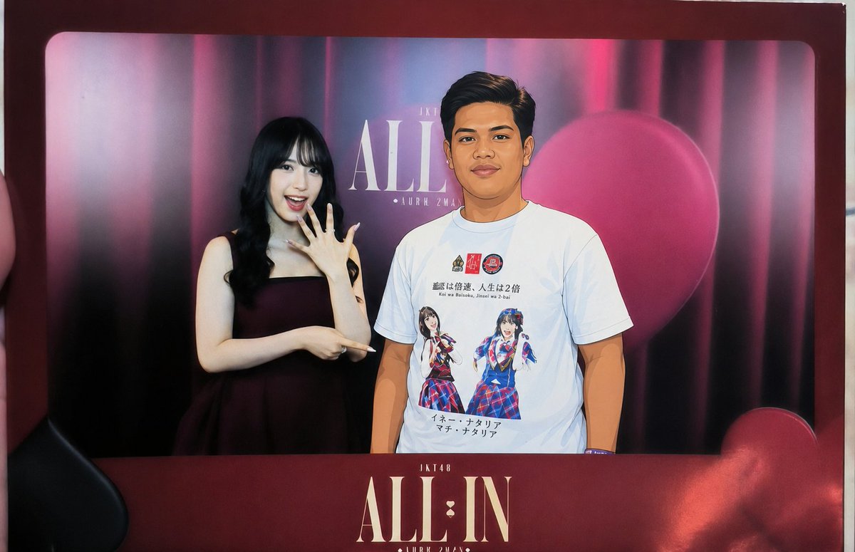 SofoiSandhi's tweet photo. Eh ternyata ini udah 1 Tahun yg Lalu ya 😮‍💨 @Daisy_JKT48 . Tahun ini di tempat yang berbeda semoga kita ditakdirkan bertemu lagi yaa 😊. Setelah satu tahun berlalu, tapi kenangannya masih tetap ada 🥲 https://t.co/SIjLWGX2ZB