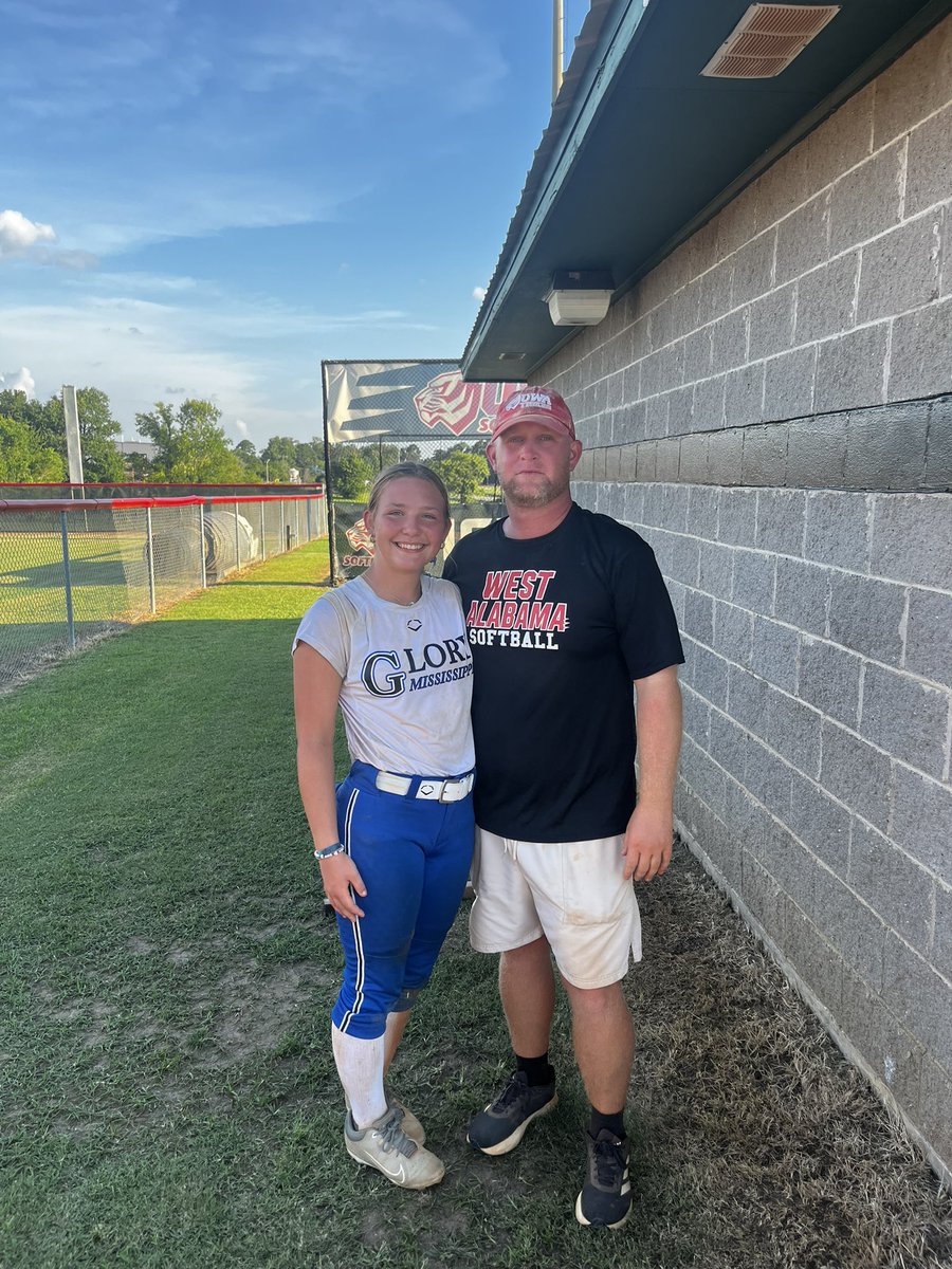 AKLester47's tweet photo. Had a blast today at the @UWA_Softball Elite Camp! I will definitely be back. So thankful Coach @defo25 and staff invited me! Shoutout to Coach @Trinity55055 in our scrimmage! Best third base coach ever! #ALLIN @xtremedemarini https://t.co/Kl5moj9yFZ