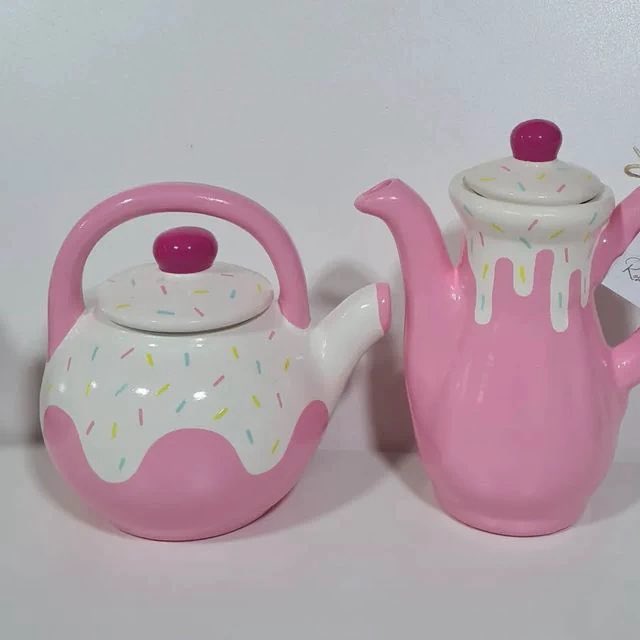 sakurafraise's tweet photo. i need an insane amount of cupcake decor for my dollhouse https://t.co/EjdjGHcbqL