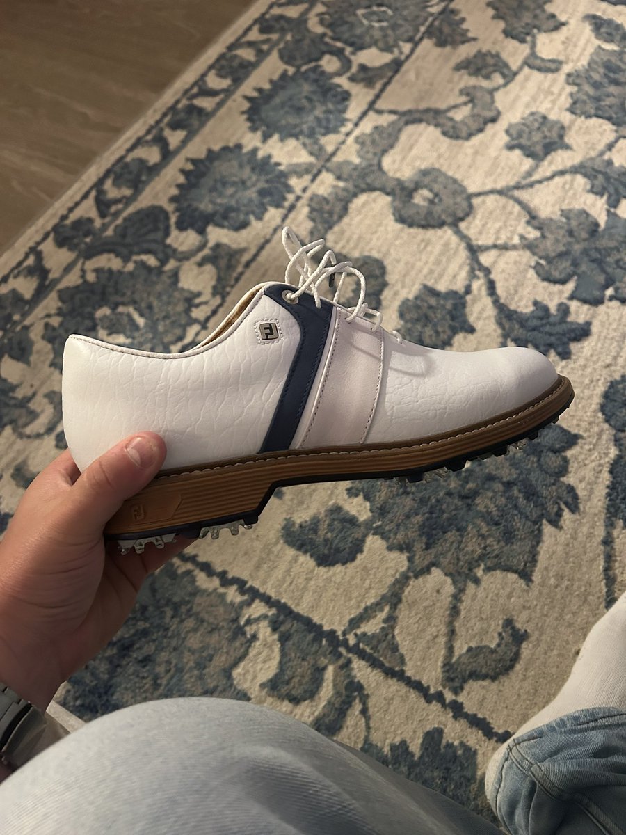 Secret Golfer tweet media