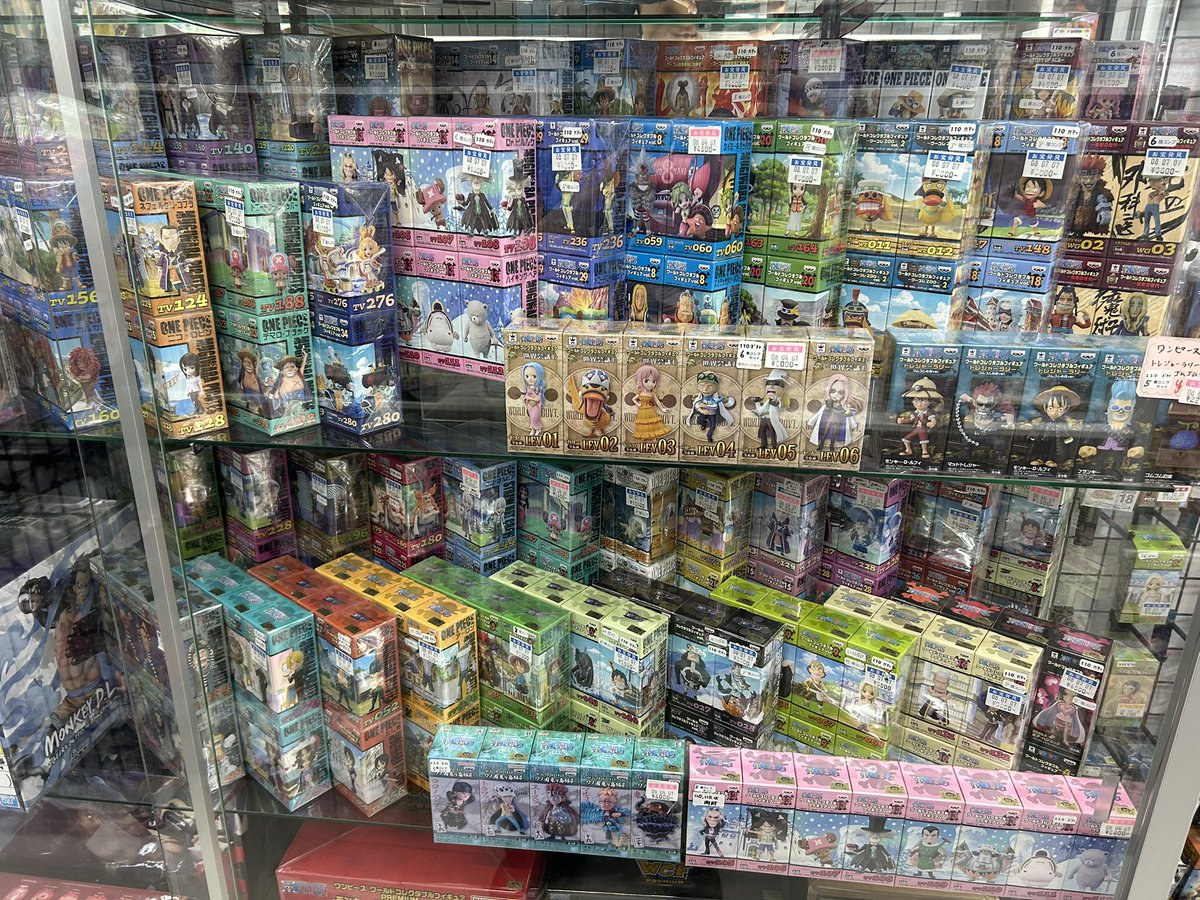 おはようございます☀️ 現在売り場にて、ワンピースワールド