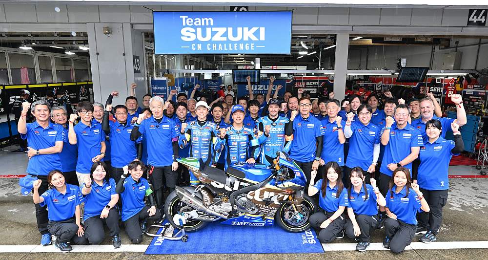 WEBMrBIKE's tweet photo. チームスズキCNチャレンジ、鈴鹿８耐の実験的クラスを過去最高位で完走。
https://t.co/6PcYrwL8kq https://t.co/thGr5hBr2H