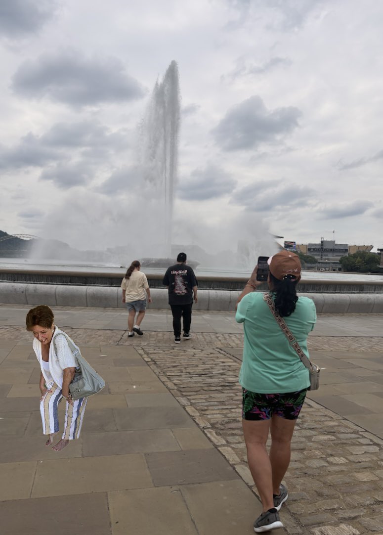 L1LIVI's tweet photo. I never want to forget these so I’m gonna post em here. I photoshopped my grandma into these pictures cause I forgot to take some of her with eric’s mom 😭 https://t.co/bQ8pSyR7JB