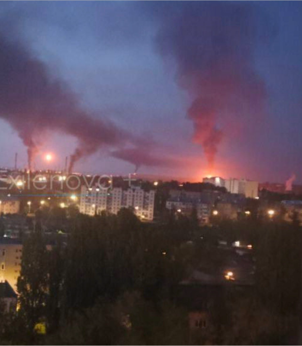 actfast's tweet photo. No doubt you are tired of hearing about it, but Ukrainian Angry Birds set the Saratov Oil Refinery in Russia ablaze.⬇️🇷🇺🇺🇦🦩