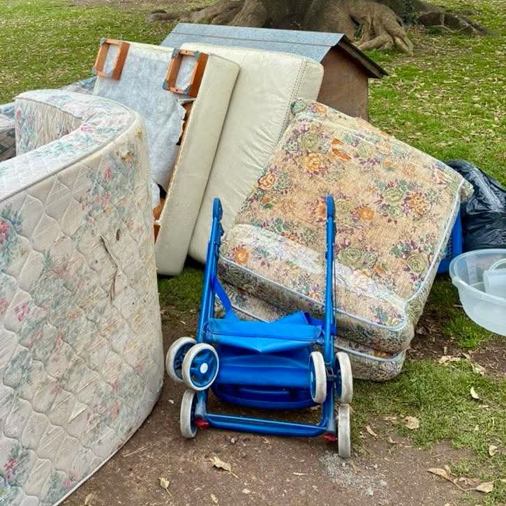 elcampito's tweet photo. GRACIAS INFINITAS MANADA! 🧡🐾 Llegaron sus donaciones y los camperitos no pueden estar más felices. 
Su apoyo es el motor de este refugio. 

Si te quedaste con ganas de ayudar y querés realizar una donación, ¡escribinos!
📩 donacionesalcampito@gmail.com https://t.co/QmEpa1qPJd
