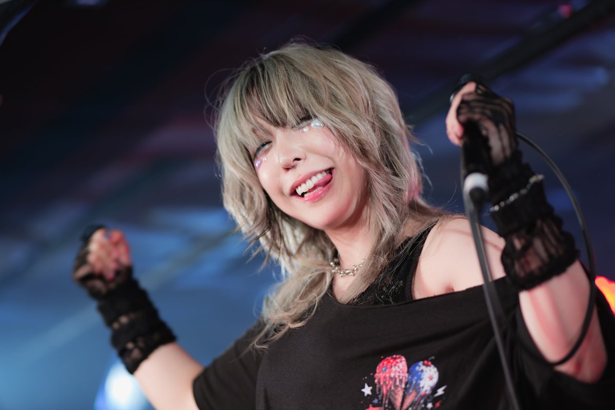 iku_0928's tweet photo. 2026.07.03
#MANATY 生誕ライブ in Zirco Tokyo
-
MANATYさん、
改めてお誕生日おめでとう！
気づけば、MANATYさんのライブにめっちゃ行ってる気がする👍
生誕ライブの前に「撮影OK」の投稿を見たから、カメラを持って行った！
これからもライブにたくさん行く！
#dopeMANATY https://t.co/31Aqq8PLW6