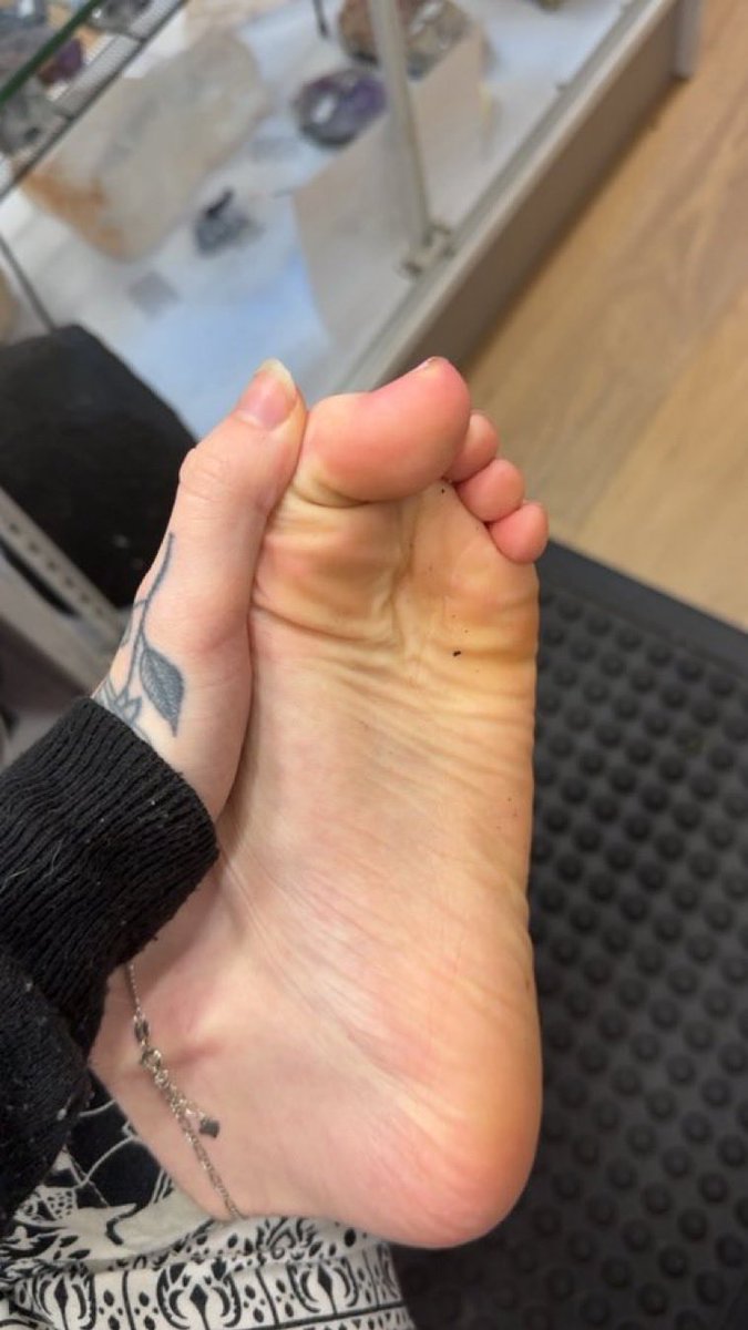 B_RATTYG0DDESS's tweet photo. I decide when you can cum.
I decide when you are allowed to touch your cock.
I decide if you can watch porn.
I decide what can of porn you watch.
I decide over your holes.

#Findom #femdom #techdom #Blackmail #phonecontrol #nsfwtwt #sph #abdl https://t.co/6bHIGDRHx0