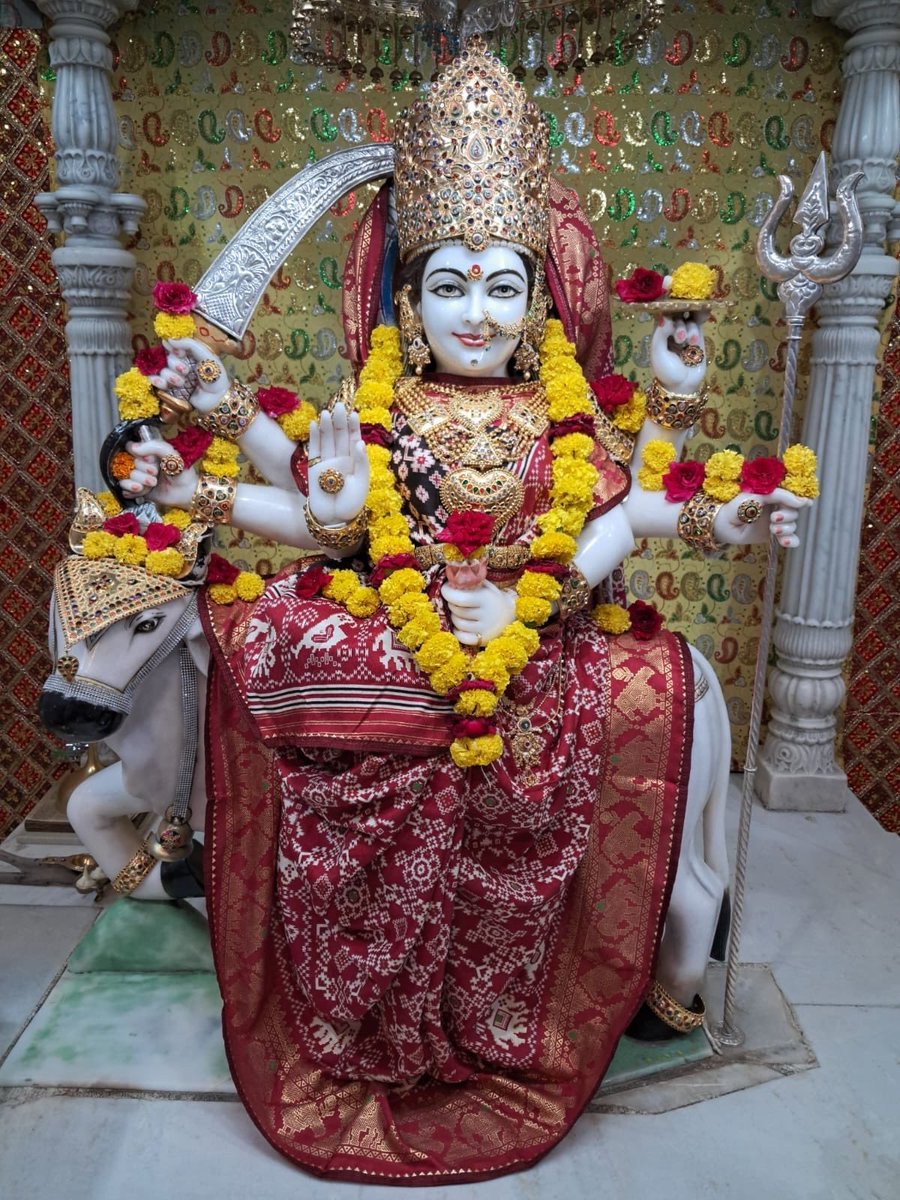 dpatel_62's tweet photo. माँ उमियाजी की कृपा आप सभी मित्रों पर बनी रहे।
।। शुभ प्रभात।।
आपका दिन शुभ एवं मंगलमय हो I https://t.co/QRZAUJKLSF