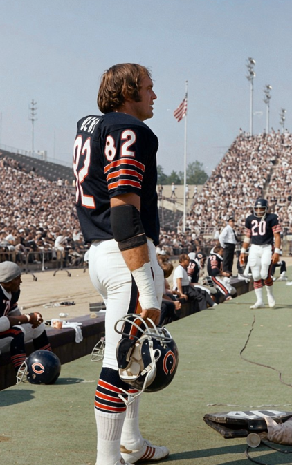 NFL_Journal's tweet photo. #RightPlayerWrongUniform Royce Berry
#NFLColorization #NFLColorizations https://t.co/nHjy2cqjGi