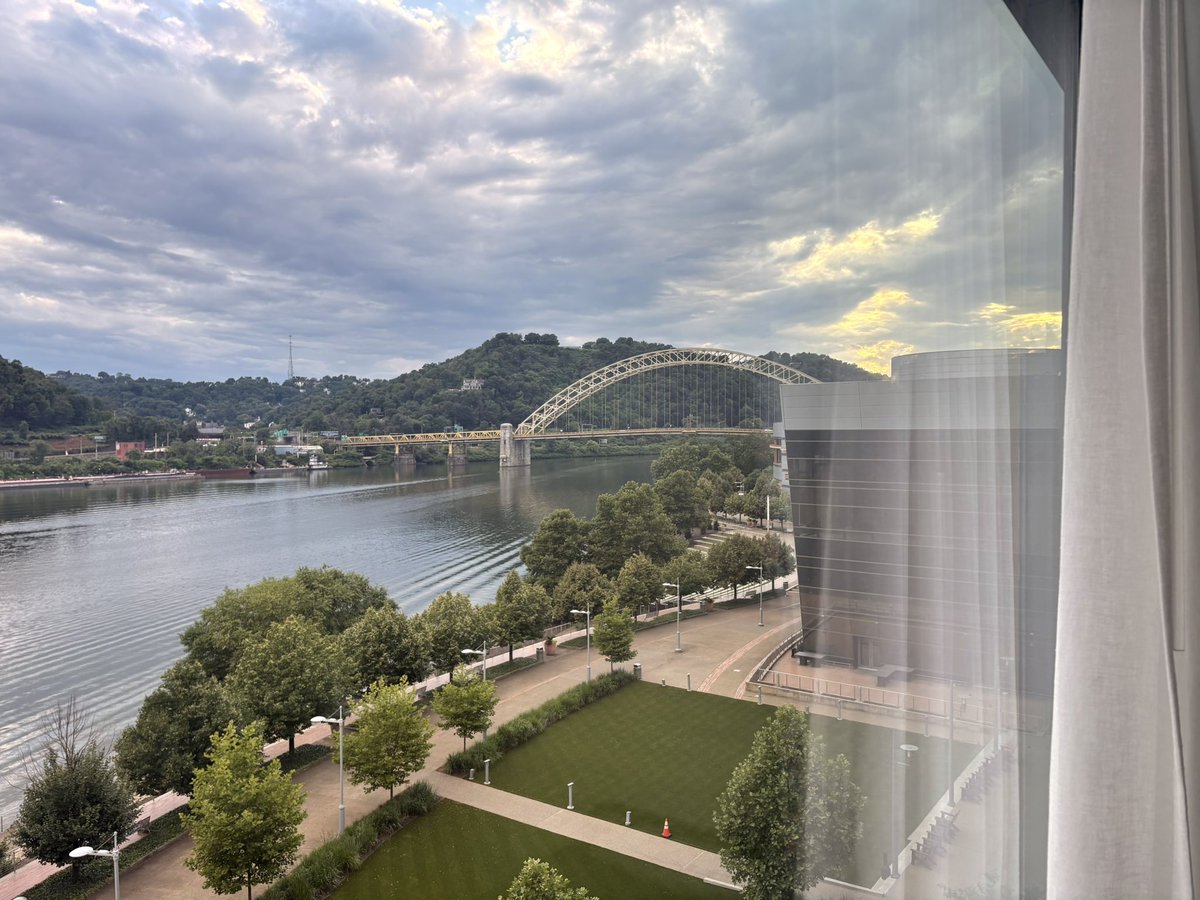 L1LIVI's tweet photo. pretty peep vinyl, IV token mask, collection of masks, pretty view from casino hotel bf and I stayed at (lost $180 LOL) https://t.co/SjwqRhL9B8