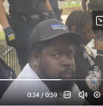 LowlightCafe's tweet photo. @ImMeme0 That´s the "Shut up you idiot i got shitloads of dope in my baggy" look https://t.co/JXsrvMBrUR