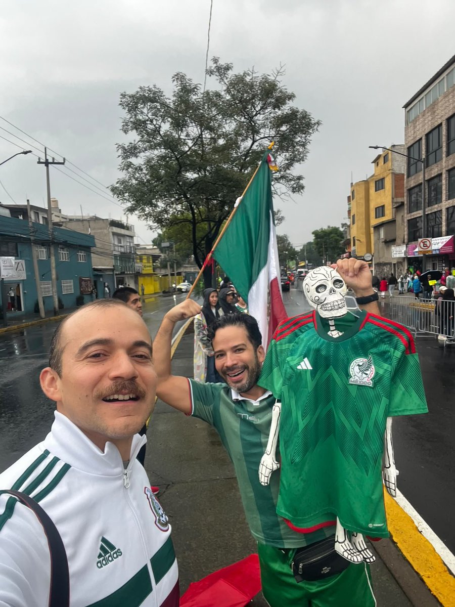 csancheznieto's tweet photo. Vamos @bancoplatamx
#AficionMaravillosa

https://t.co/RdyQ08Q2UU https://t.co/8zE5TKR2E5