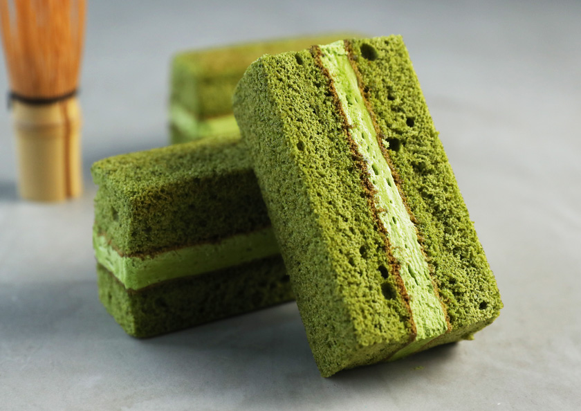 senkien's tweet photo. 【毎月8日は千紀園の日】
7月は特別セット「宇治抹茶シフォン(ミニ)」＆「宇治抹茶サンド(3個入)」💚
    通常4,523円が【27%OFF】の3,300円(税込)に！

    おうちで楽しむ極上抹茶スイーツ✨

    ⏰7/8(水)～7/15(水)の期間限定
    🔽詳細はこちら
https://t.co/AitwE67sbi
#抹茶スイーツ https://t.co/JuehKLISxa