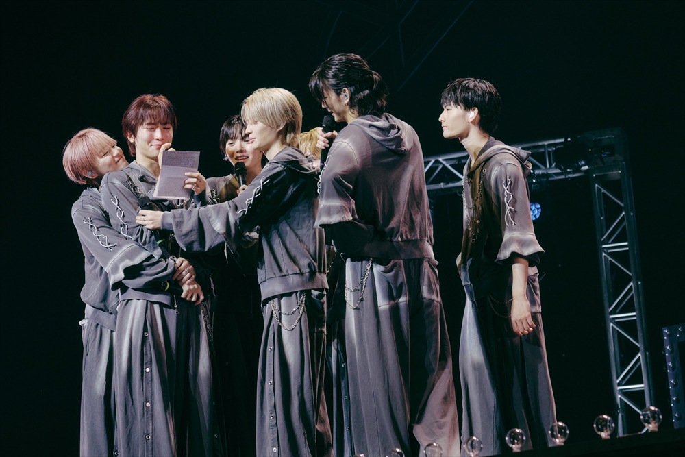 encore_inf's tweet photo. 原因は自分にある。 デビュー7周年記念イベントでファンと特別な時間を分かち合う 涙で称え合ったメンバーの深い絆、ファンへの止まらない感謝
https://t.co/xozWIKpESr

#ゲンジブ #原因は自分にある。 https://t.co/Cwpq4LTyr9