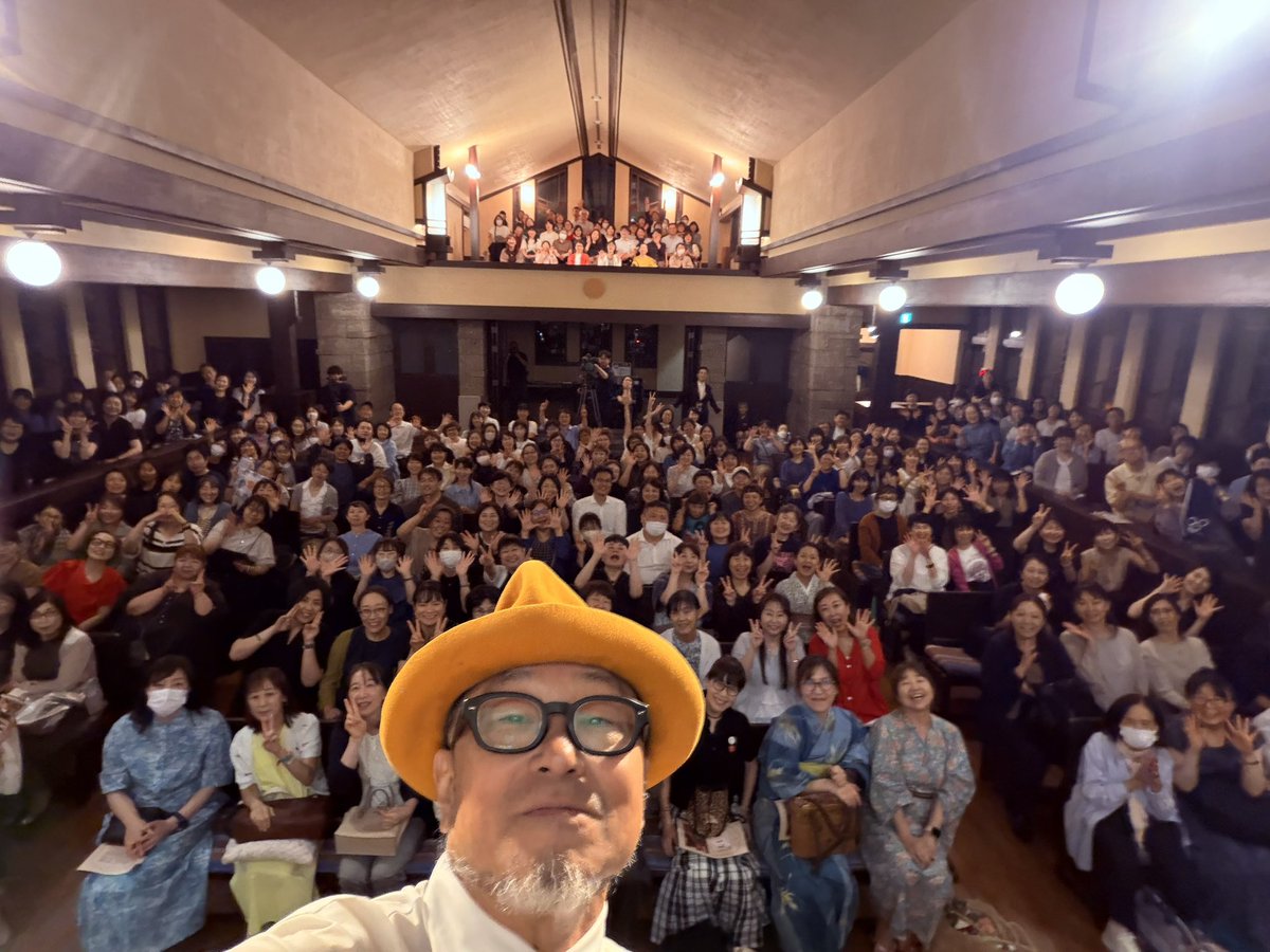 1000hometown's tweet photo. Senri Oe Japan Tour! 
Opening night  was an absolute dream! Thank you for everyone!
#SenriOe #大江千里 #ふたつの宿題 #myhomework #Homework https://t.co/iGbMWwok3i