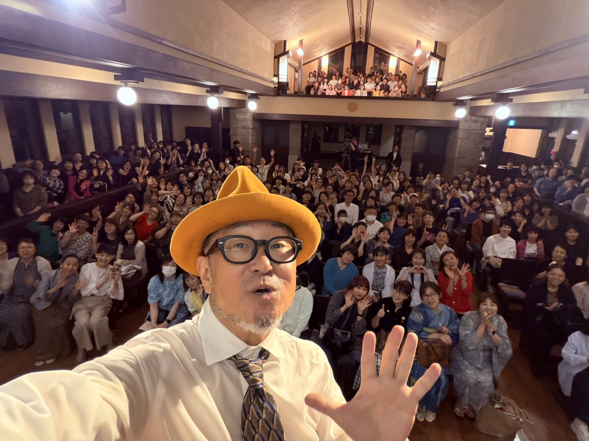 1000hometown's tweet photo. Senri Oe Japan Tour! 
Opening night  was an absolute dream! Thank you for everyone!
#SenriOe #大江千里 #ふたつの宿題 #myhomework #Homework https://t.co/iGbMWwok3i