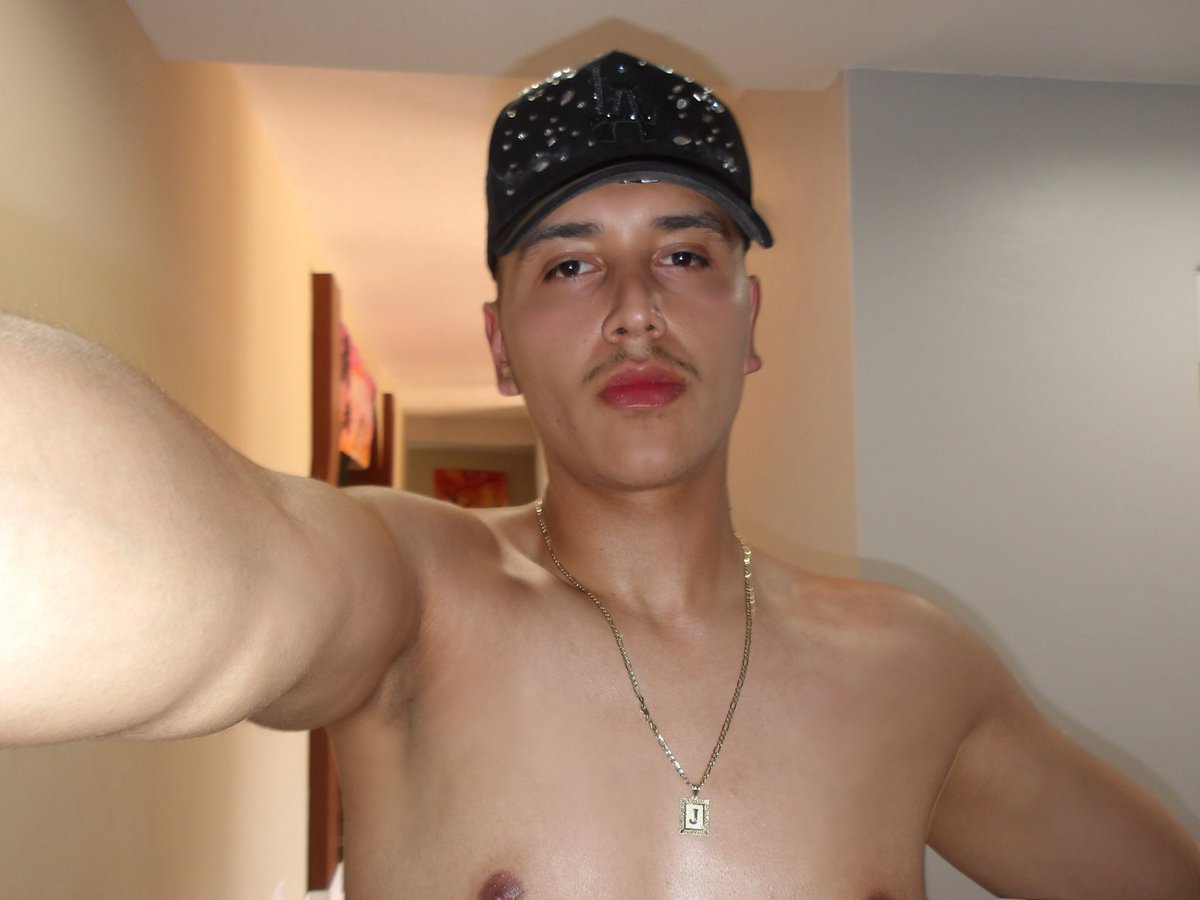 Jdiorr5's tweet photo. Summa 🌞#losangeles #latino https://t.co/eaRY6mUki6