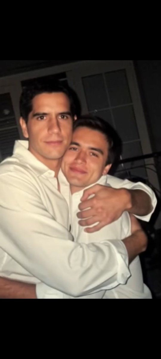 TomasDemilechex's tweet photo. @EcuavisaInforma HUEVADA PARA LOS MAS 100 MILLONES QUE ESTOS HIJUEPUTAS MOVIERON CON PROGEN 🤣🤣🤣 https://t.co/gK5f3Qihjq