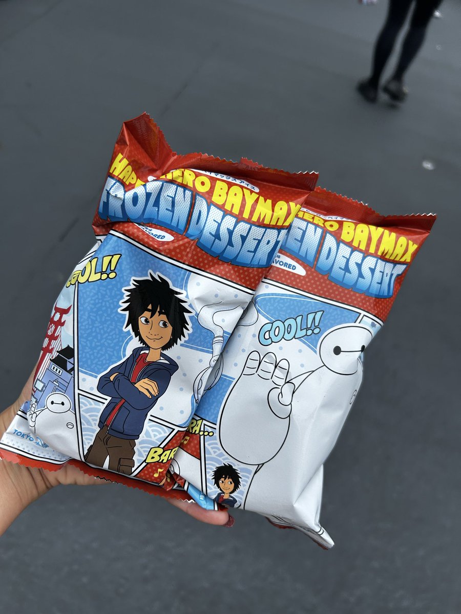 yunta828's tweet photo. 昨日インパしてきた！
久しぶりの夏ディズニー！
アイス普段食べないんだけどパピコタイプ好きだから食べた😊
ベイマックとヒロのパッケージいい！

リーチフォーザスターズは子供が寝てくれたから観れた！
ドローンめっちゃ良かった！ https://t.co/2kIWHJ3uUG