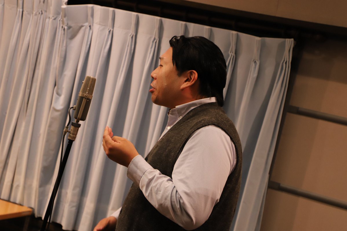 MABandMAB's tweet photo. 昨日嬉しかったことは
パンサー向井さんのラジオで
ネタをやる前に登場時
姿を現した僕を見るなり

「あー！俺知ってるー！」
ってニヤニヤっと
向井さんにしてもらったこと

いやー嬉しかったなぁー😭

ではでは本日も張り切って行きましょう！！！

#ふらっと
#MAB
#パンサー向井 https://t.co/GyvfK5z6kw