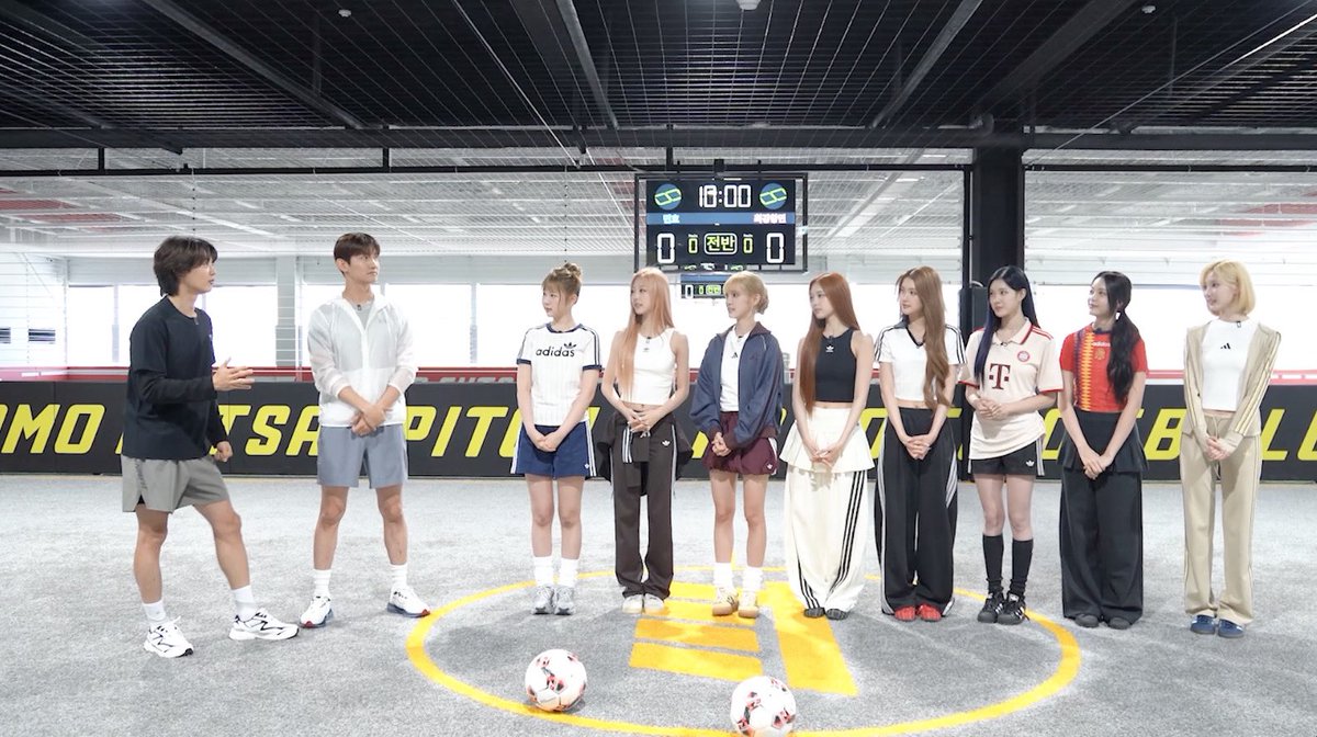 Hearts2Hearts's tweet photo. 하츠투하츠, 최강창민&amp;민호 만난다! 풋살 경기로 예능감+승부욕 폭발
민호 유튜브 채널 첫 걸그룹 게스트로 출격! 오늘 오후 6시 공개

https://t.co/ugwJTgviFS

#Hearts2Hearts #하츠투하츠 #H2H
#LemonTang #Hearts2Hearts_LemonTang https://t.co/bdDh3FASTT
